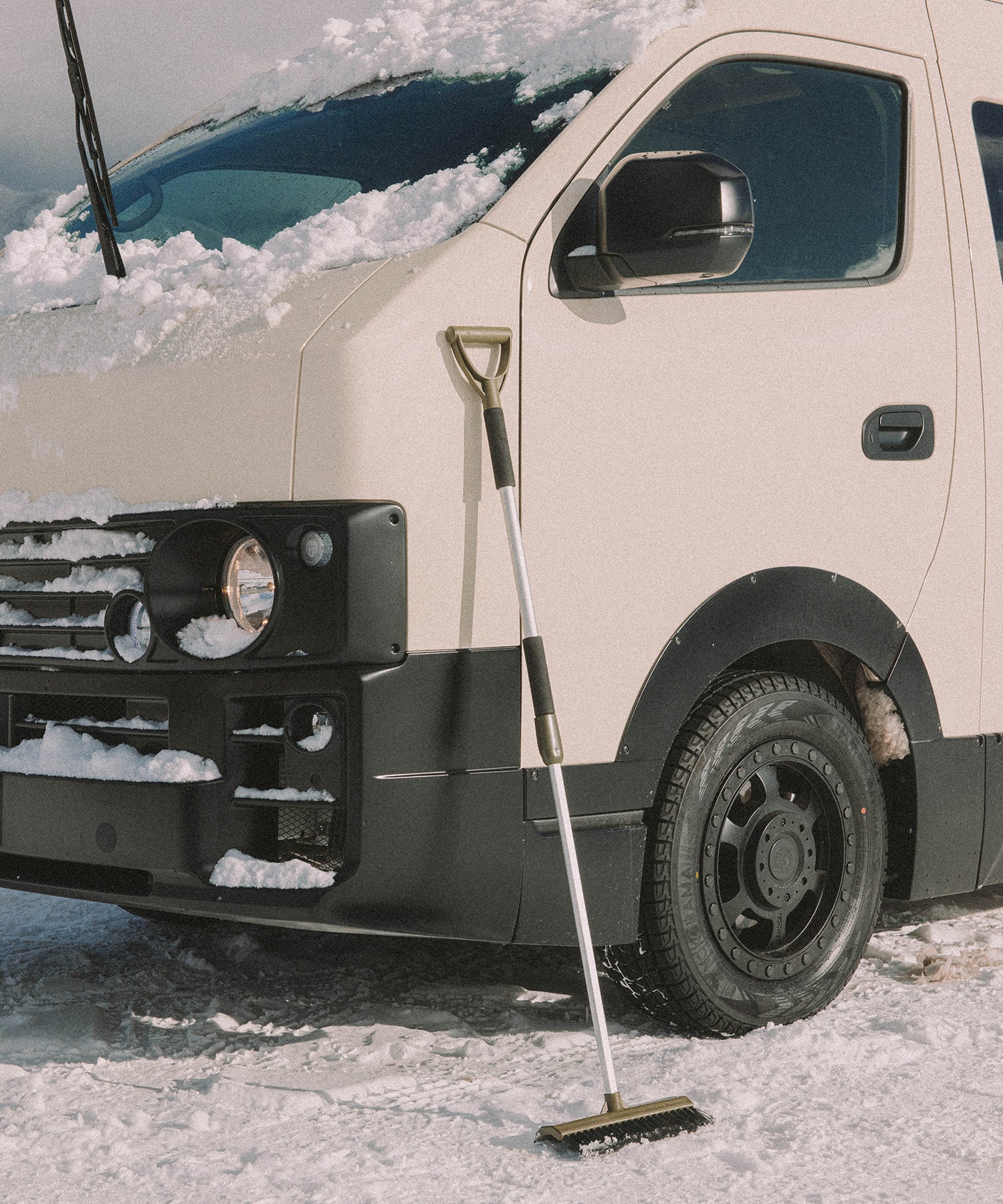 おしゃれ おすすめ 除雪 雪かき イージー ホールド スノーブラシ オートバックス