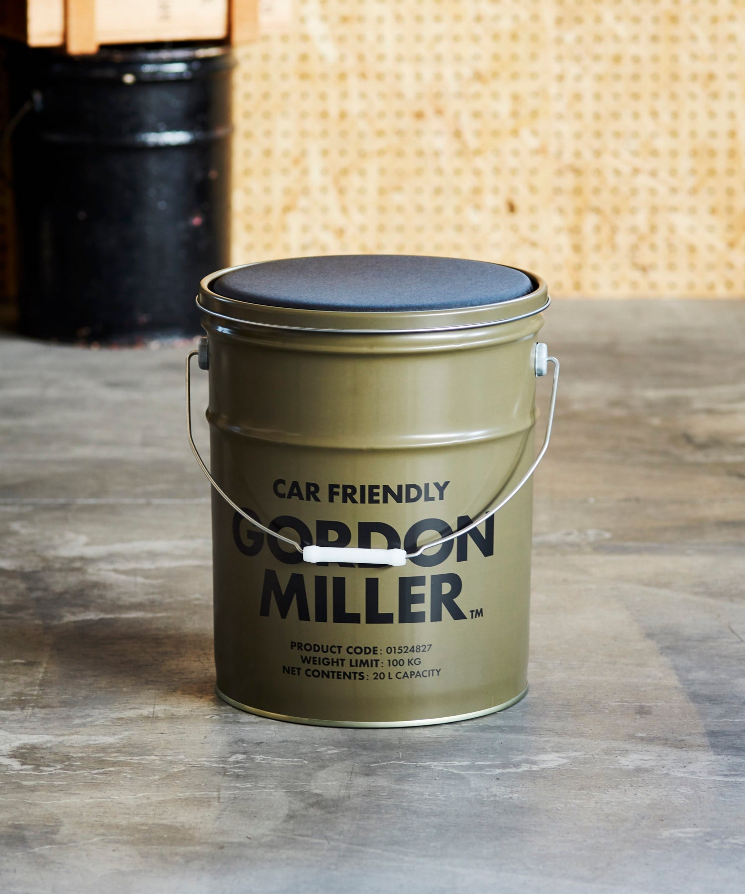 ペール缶 収納型スツール 20L – GORDON MILLER