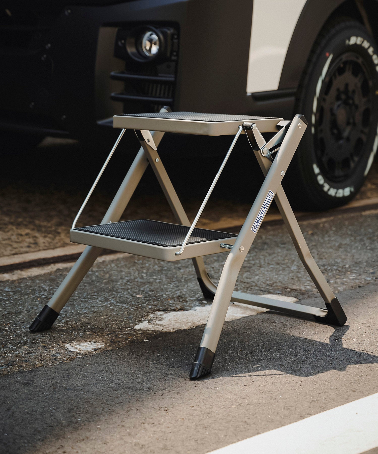 ステップラダー – GORDON MILLER