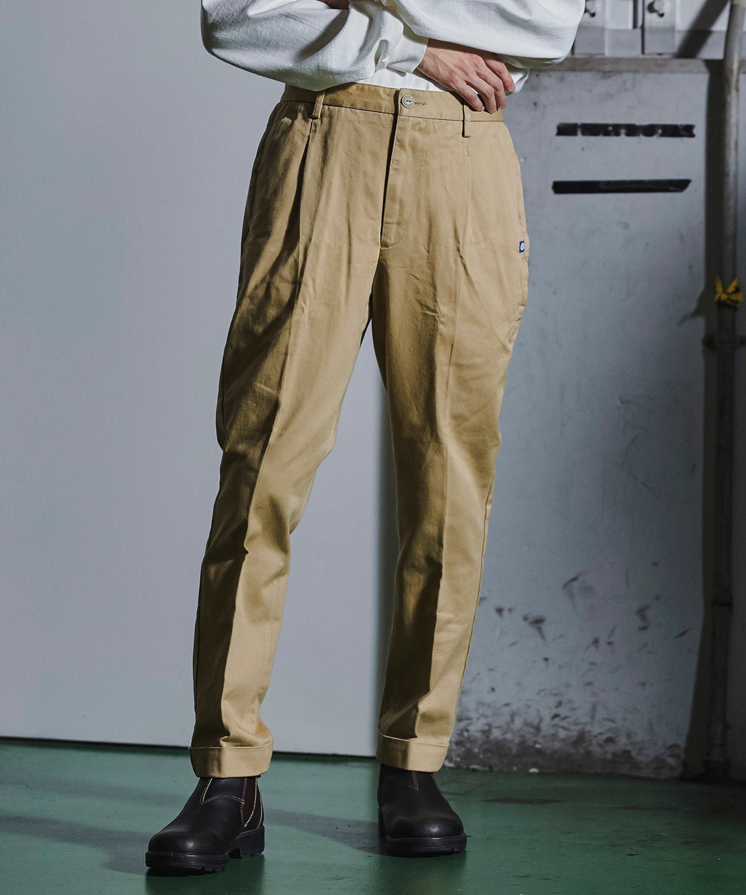 テーパード チノ スラックス – GORDON MILLER