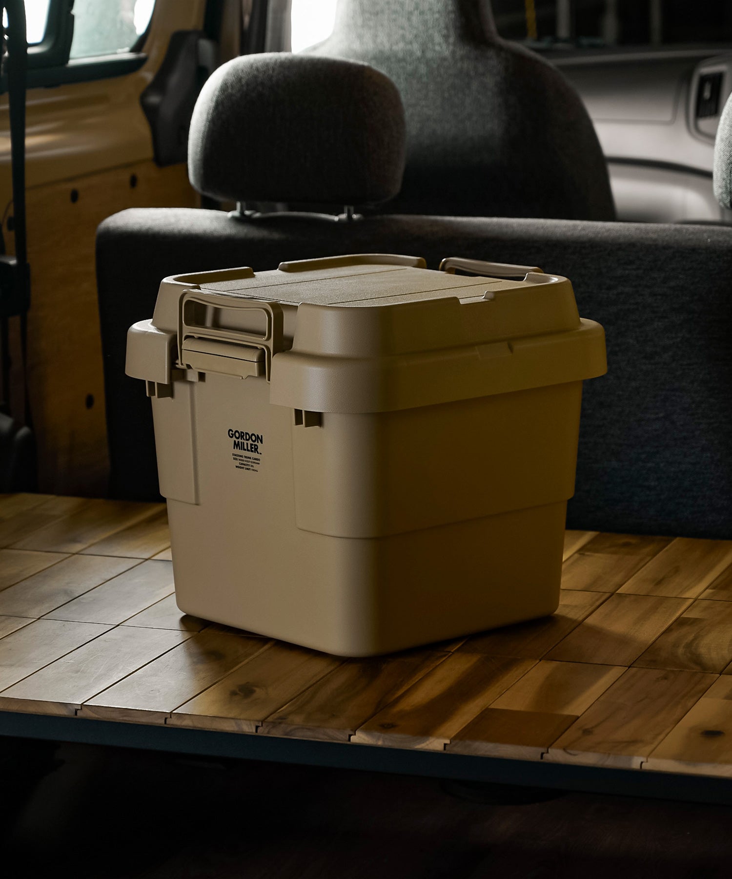 スタッキングトランクカーゴ30L