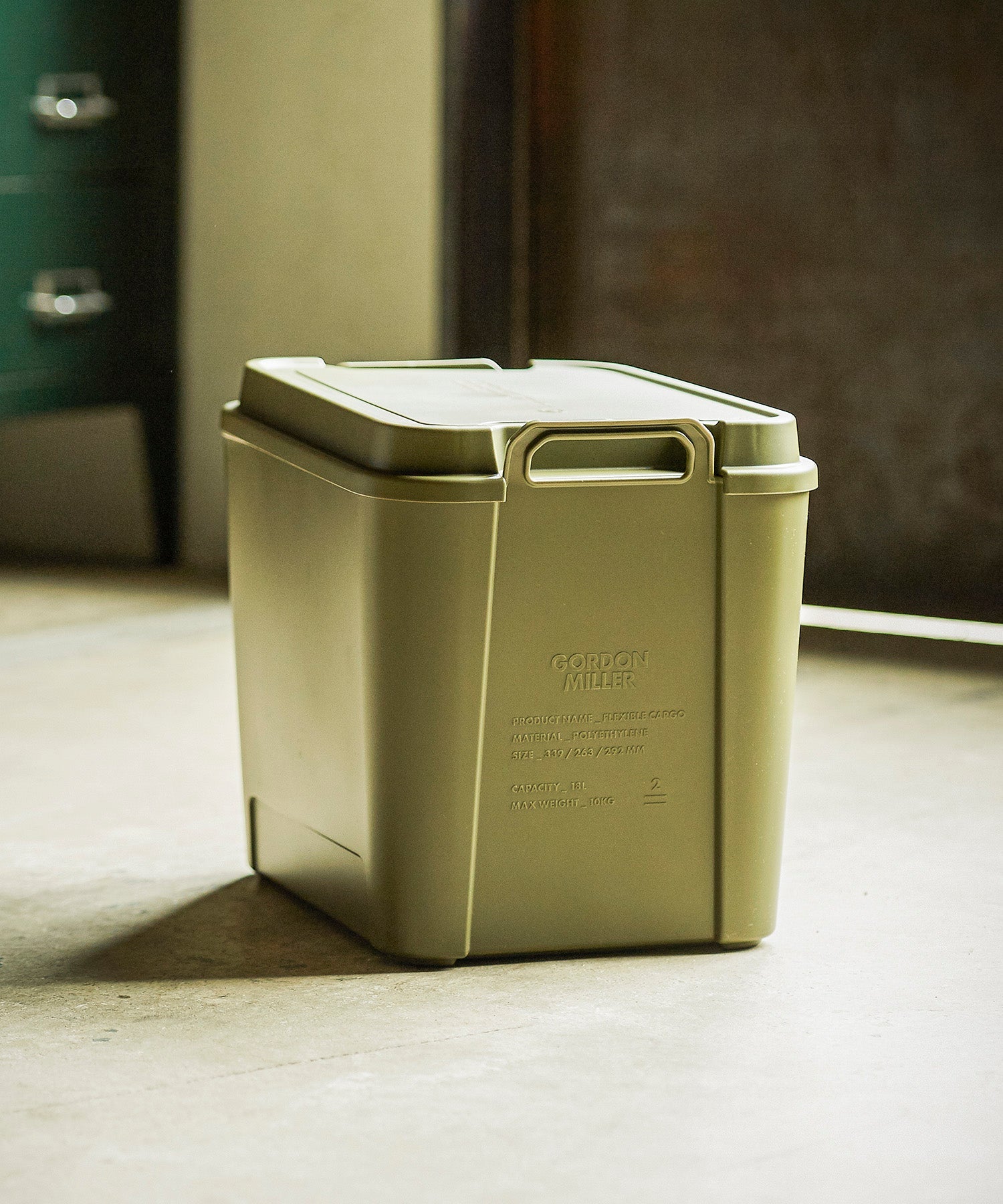 フレキシブルカーゴ 18L – GORDON MILLER