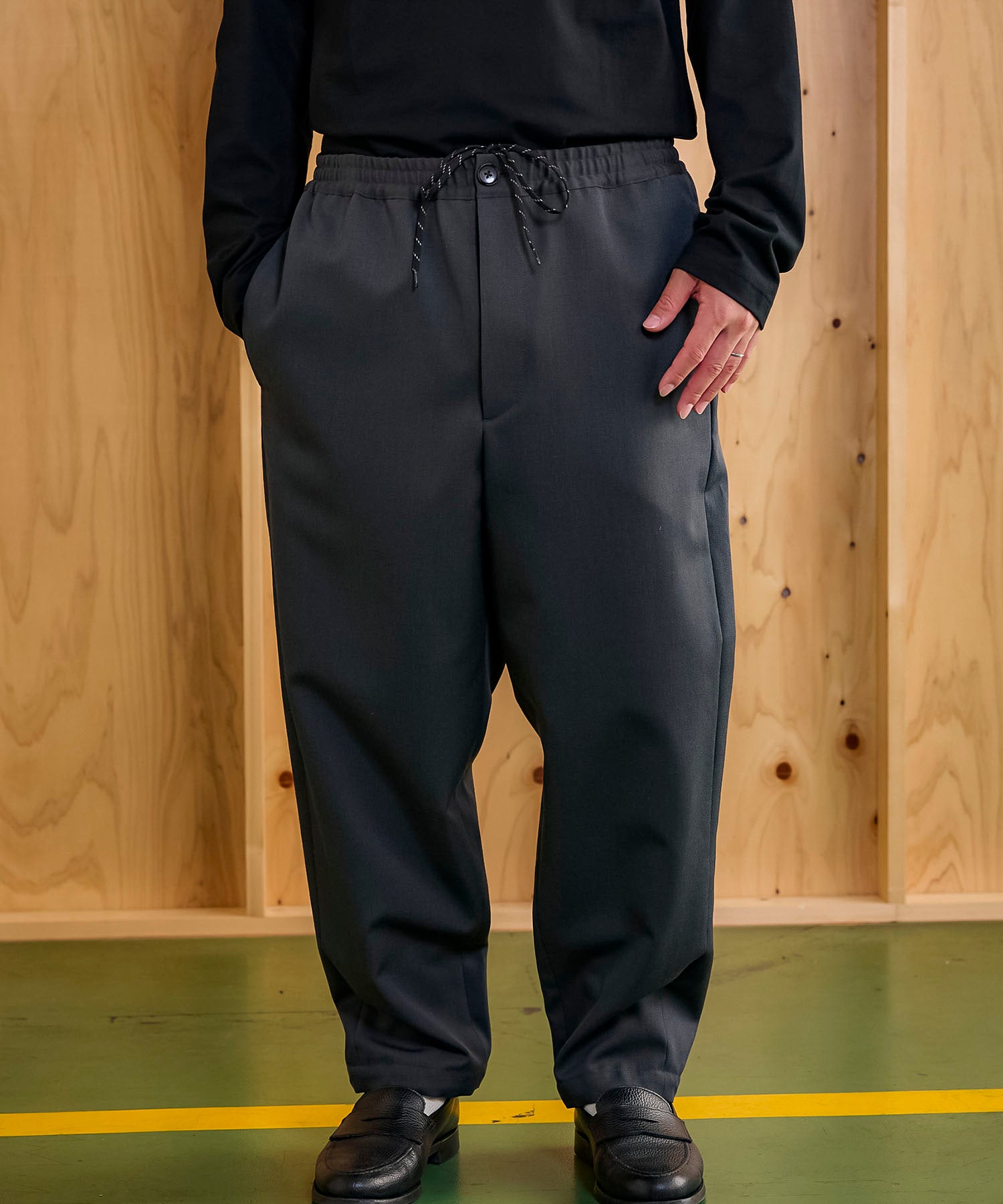 ジャックミラー　シームレスライフ　アパレル　ワークウェア　シンプル　ファッション　おすすめ　おしゃれ　JML　パンツ　ジェンダーレス　ウール　冬　ドロスト　