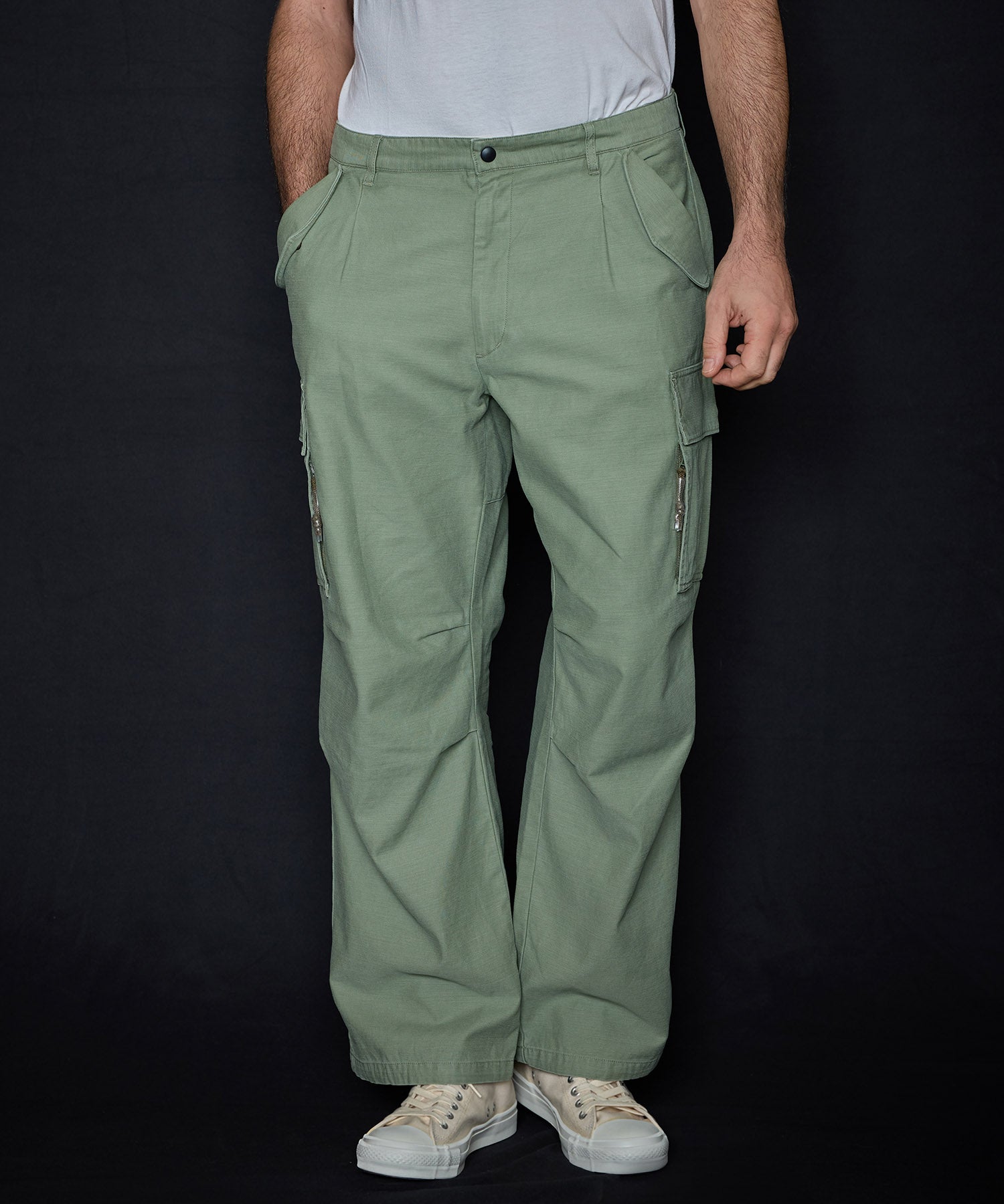 バックサテン ガレージ カーゴパンツ – GORDON MILLER