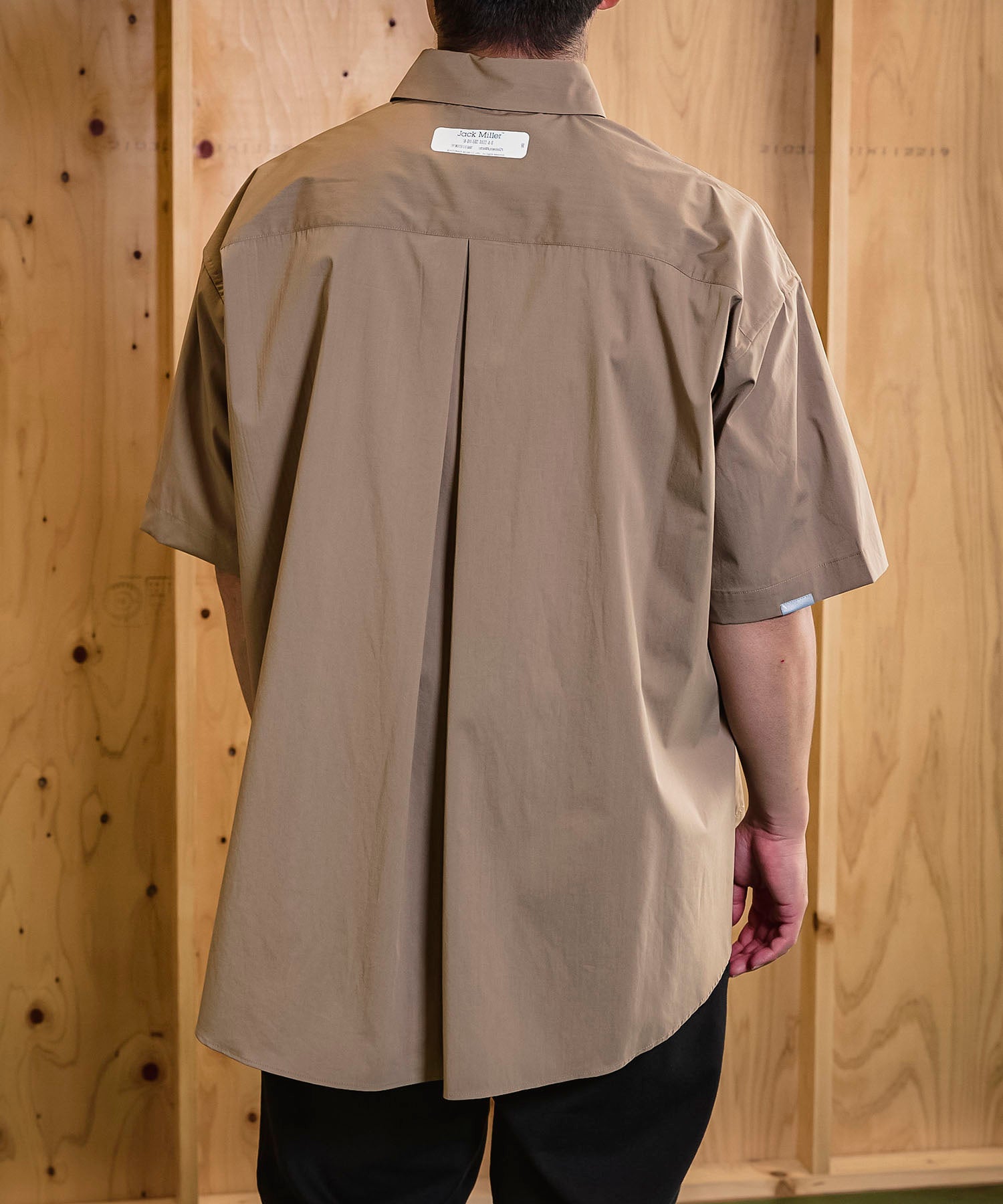 【BEAMS JAPAN】タイプライター ベルト ギャザー シャツ trim_fce_item67b69f61680db.jpg