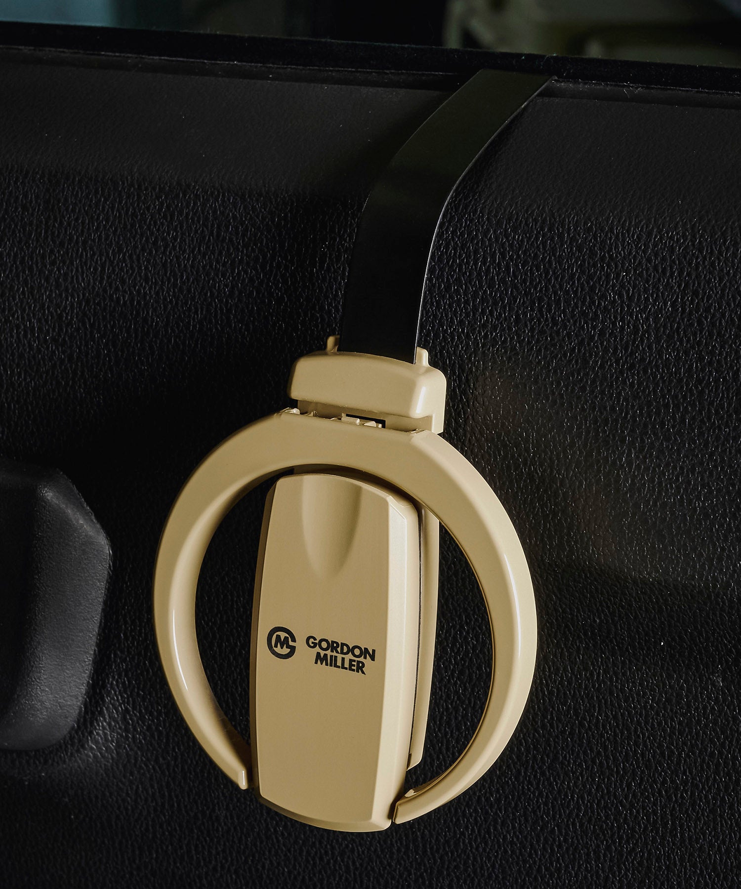 ドア掛けドリンクホルダー – GORDON MILLER