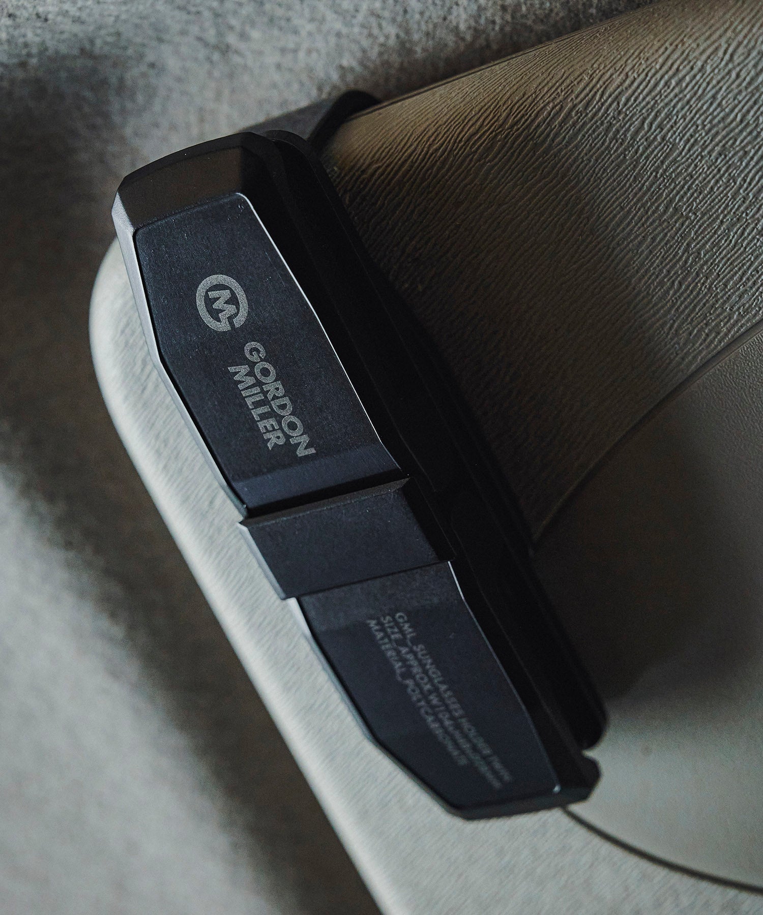 サングラスホルダーツイン – GORDON MILLER