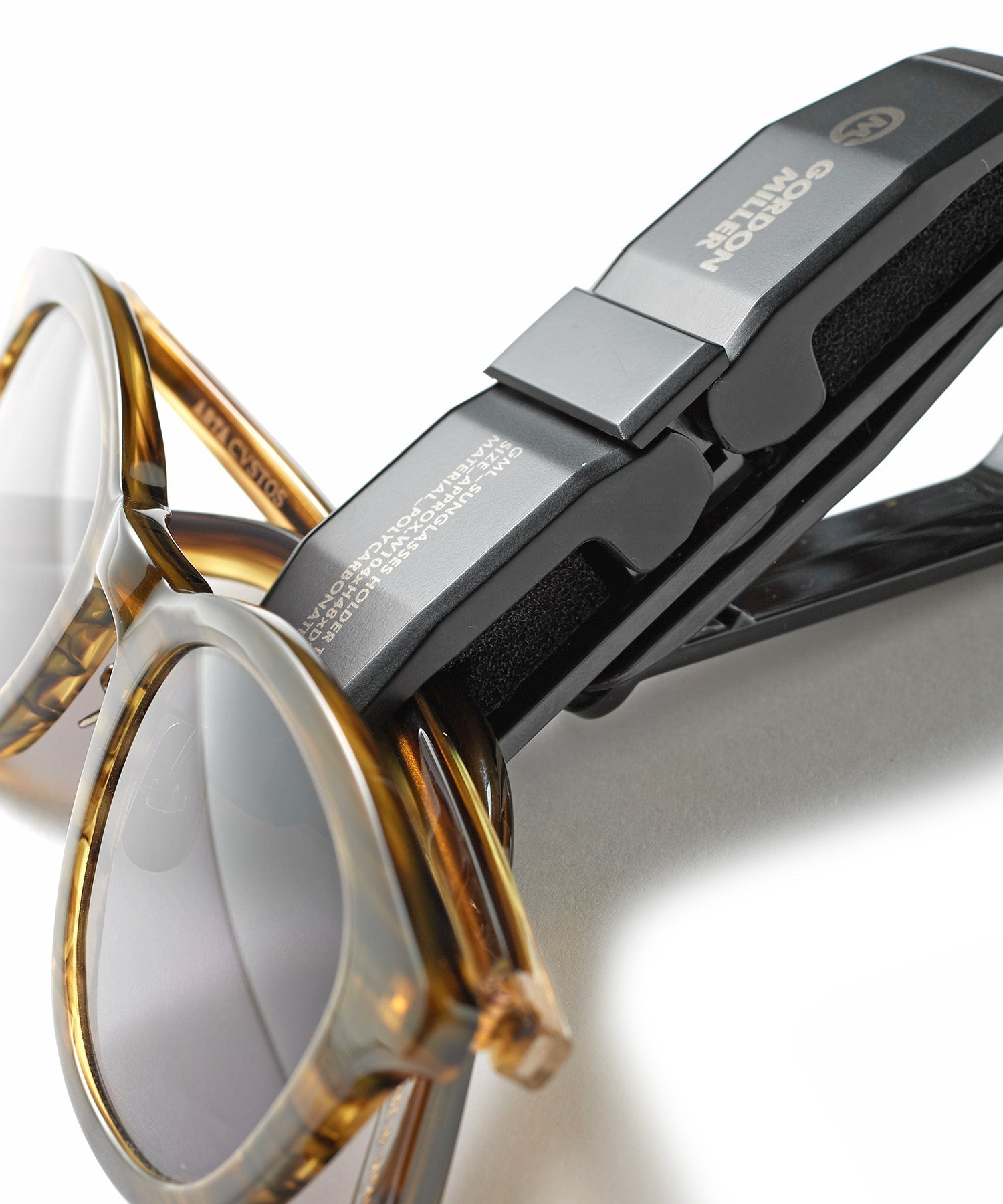 サングラスホルダーツイン – GORDON MILLER