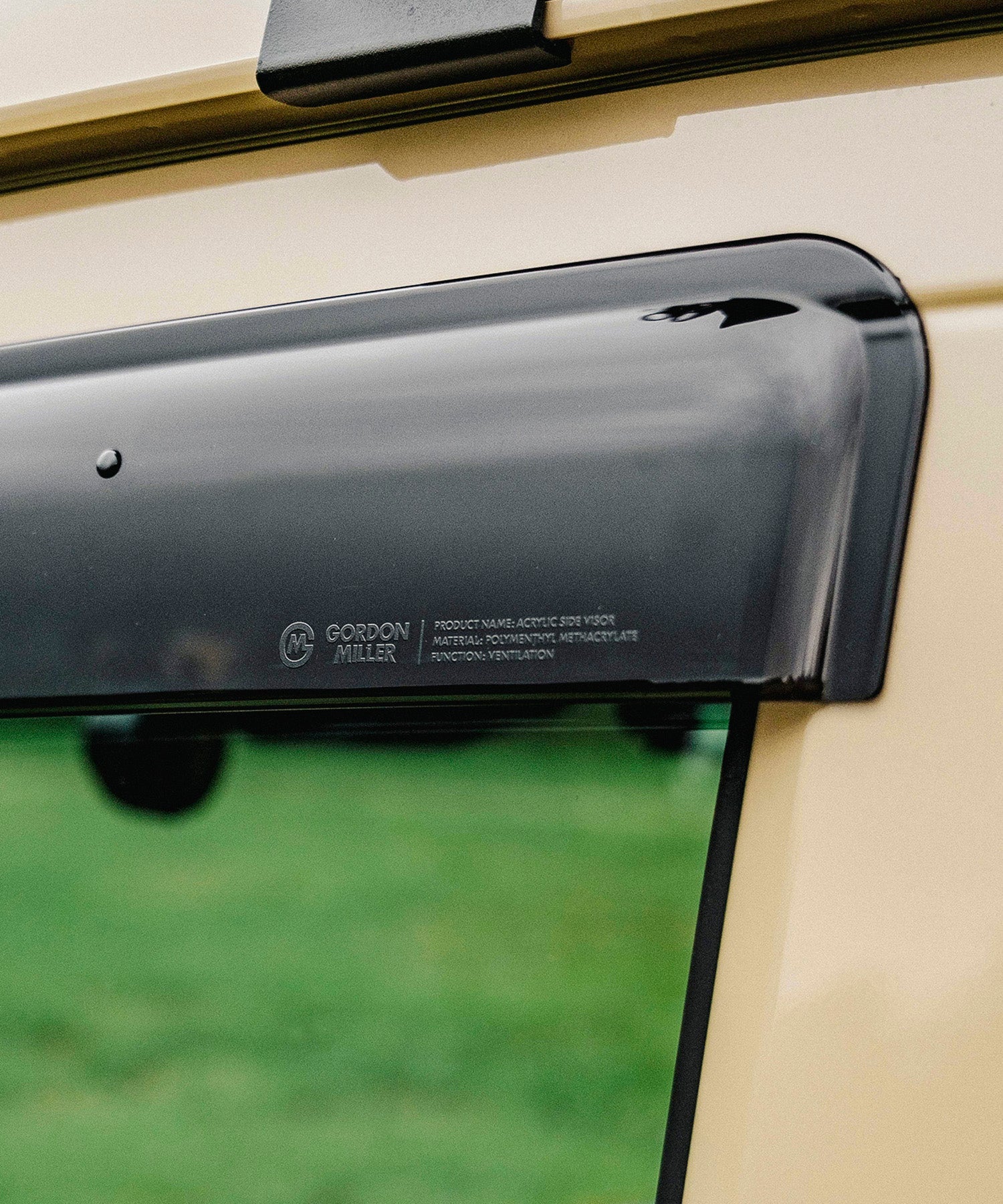 おしゃれ おすすめ カスタムパーツ 車 バンライフ オートバックス