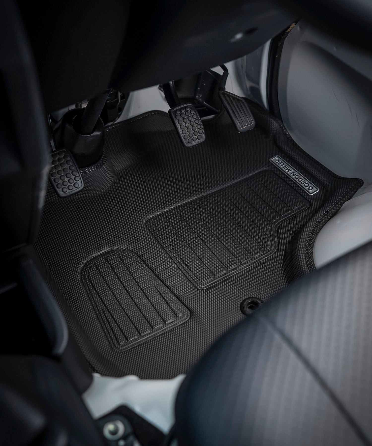 カスタムパーツ ラバーマット for ハイゼットトラック MT専用 – GORDON