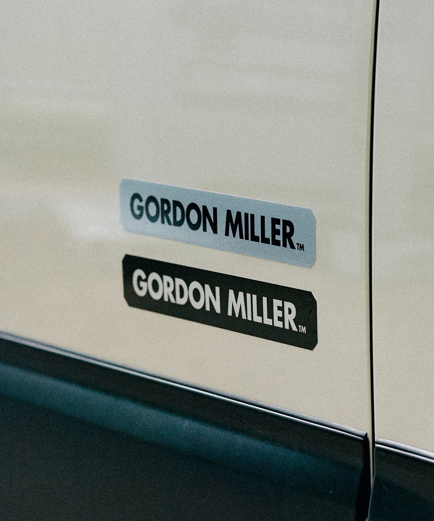 ステッカー Cメン 280*45 – GORDON MILLER