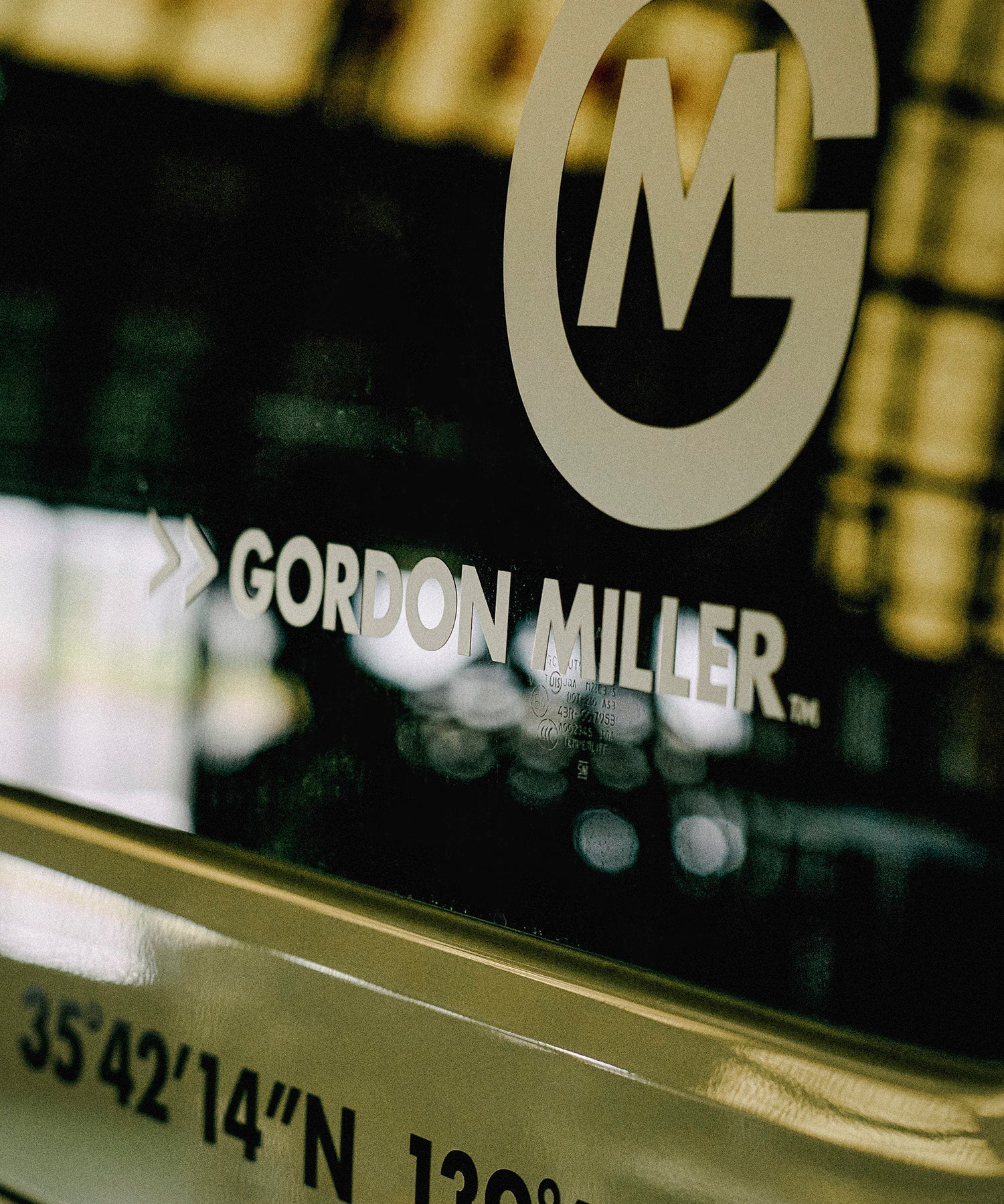カットステッカー 340*28 – GORDON MILLER
