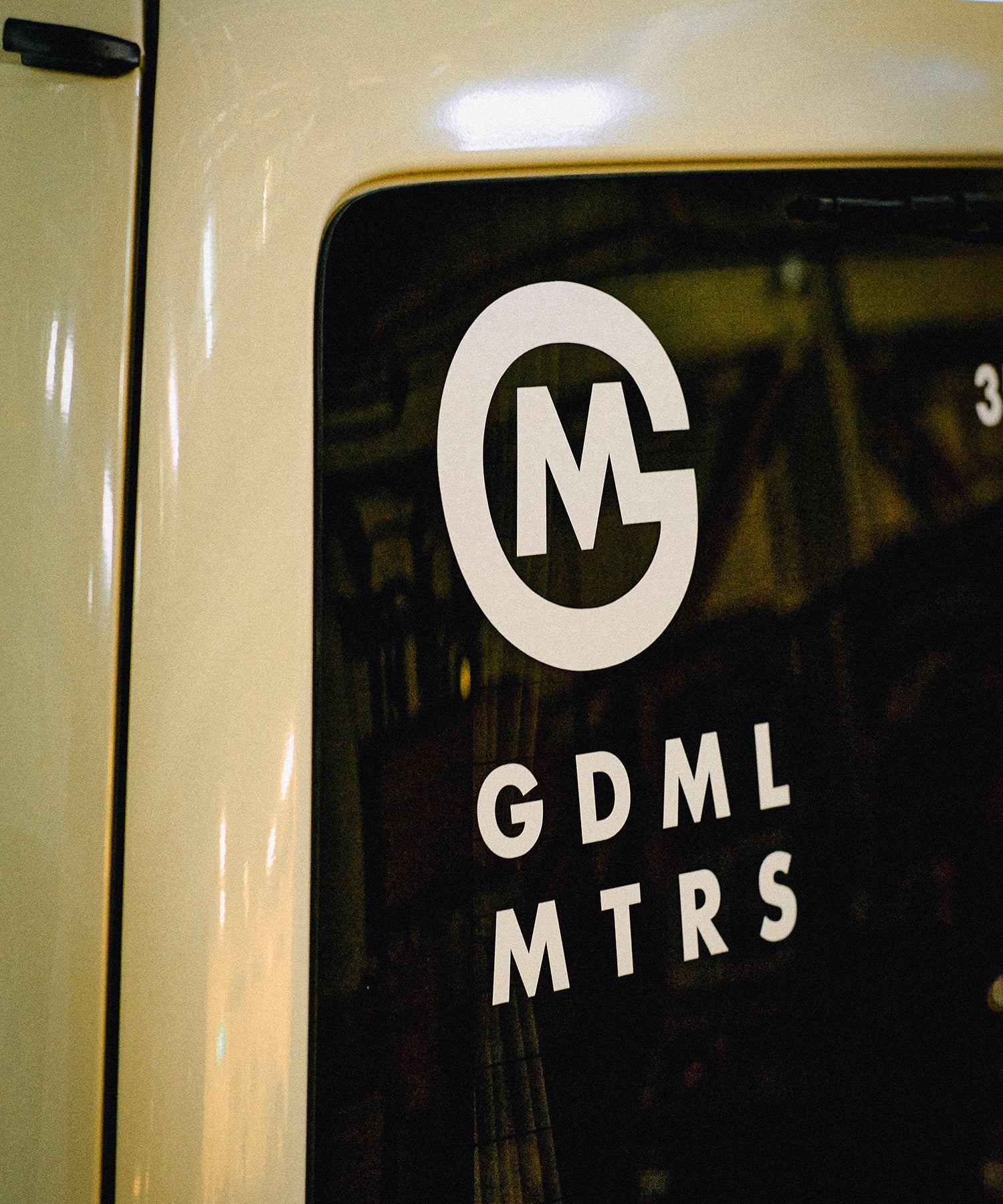 カットステッカー G160 – GORDON MILLER