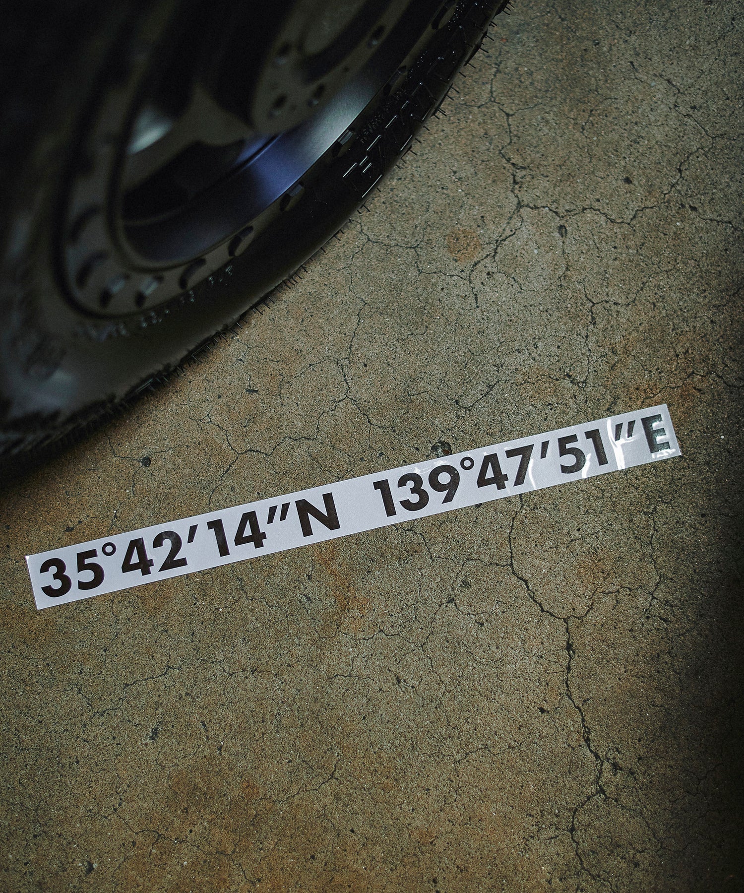 カットステッカー LAT/LONG – GORDON MILLER