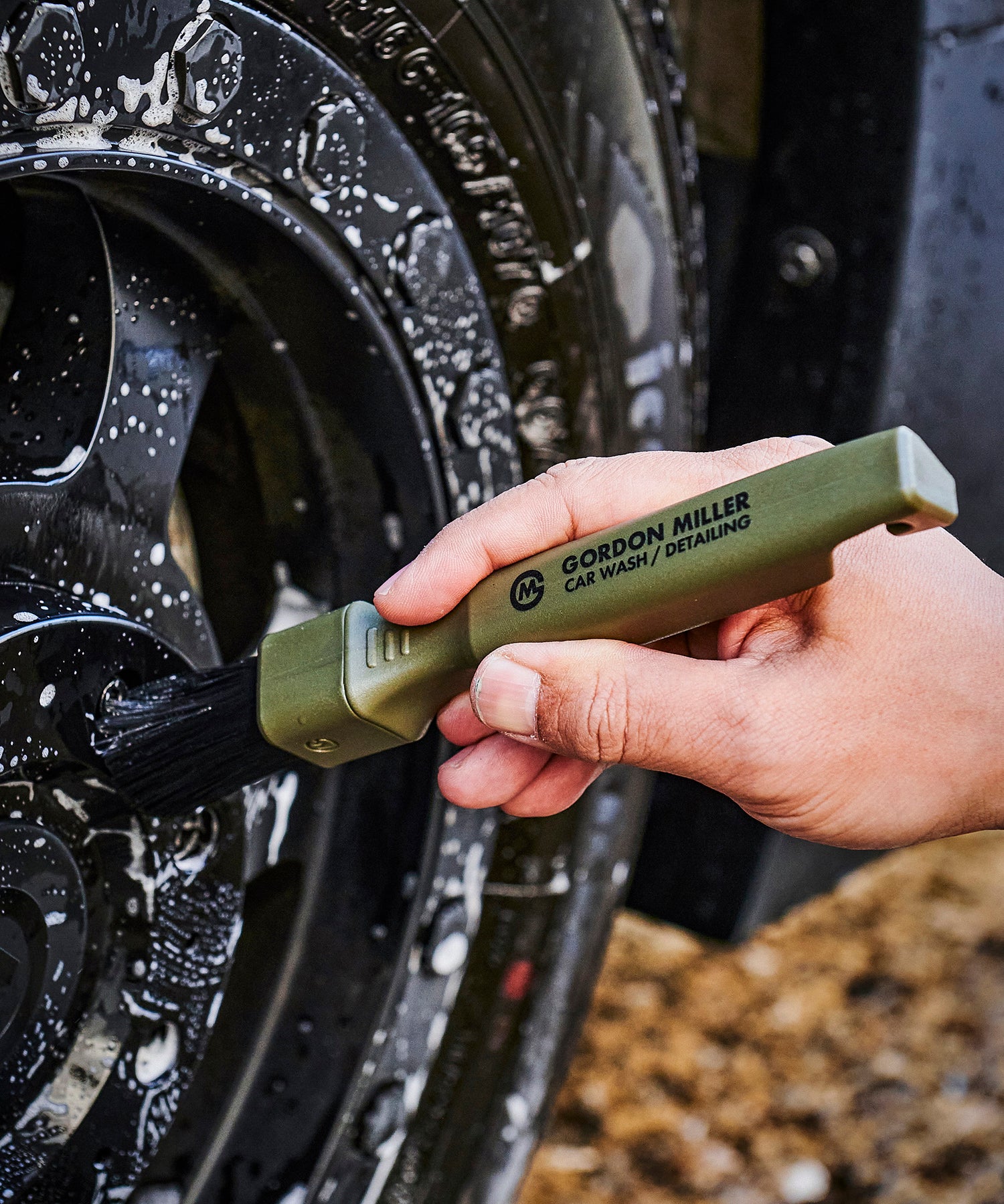 ディテール ハード ブラシ – GORDON MILLER