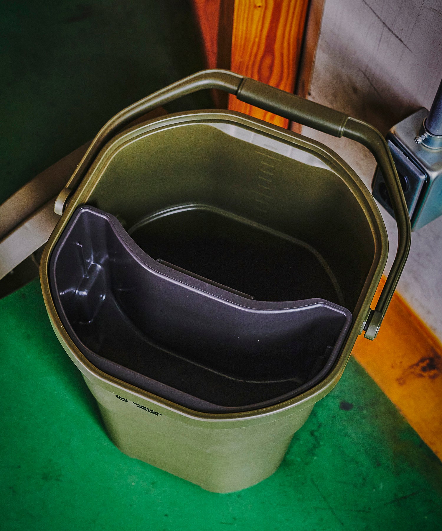 桶 バケットカーゴ – GORDON MILLER