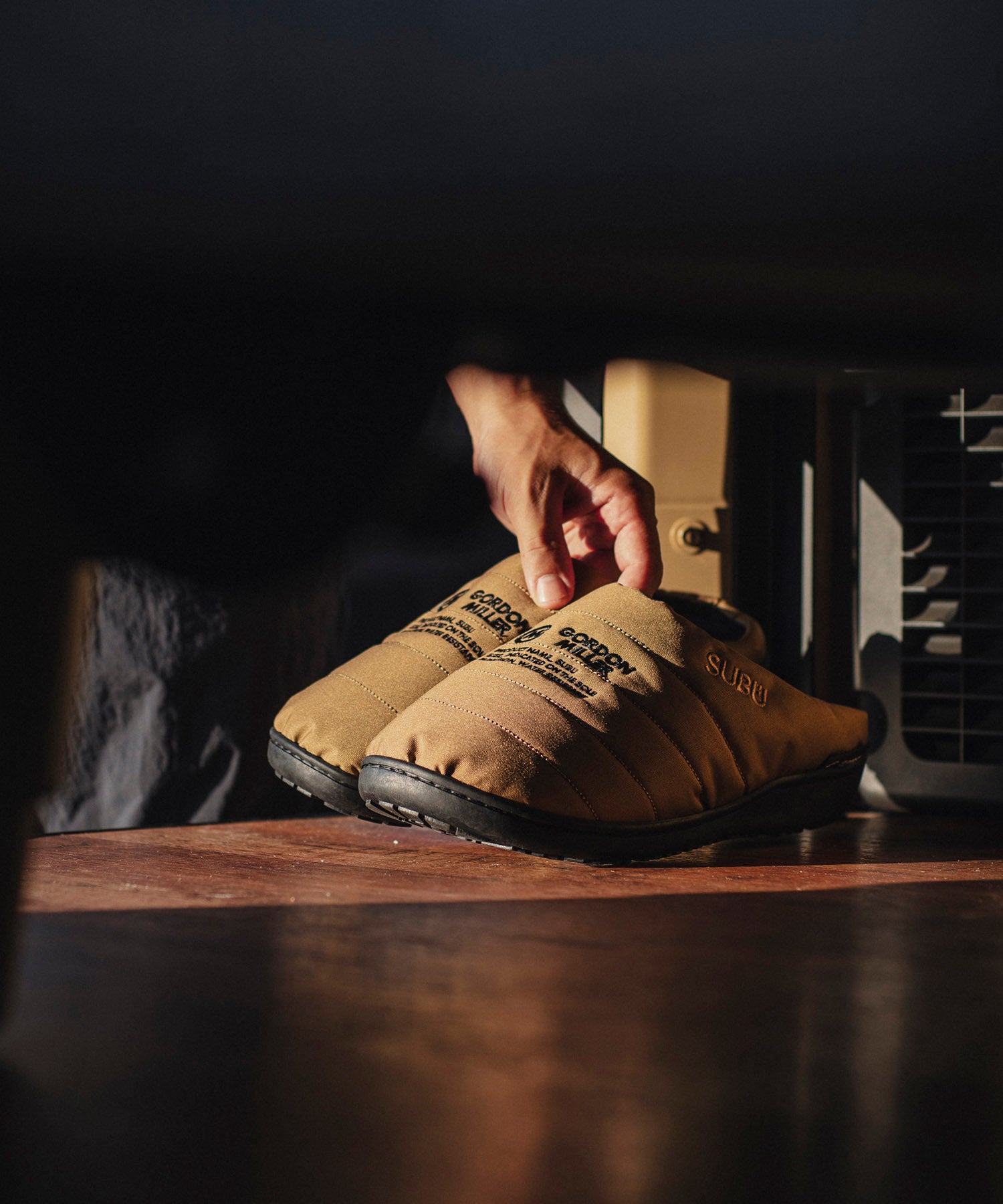 SUBU スリッパ サンダル FLINE Fライン キャンプ アウトドア コーデュラ 別注 おしゃれ おすすめ 焚火 車中泊 履き替え