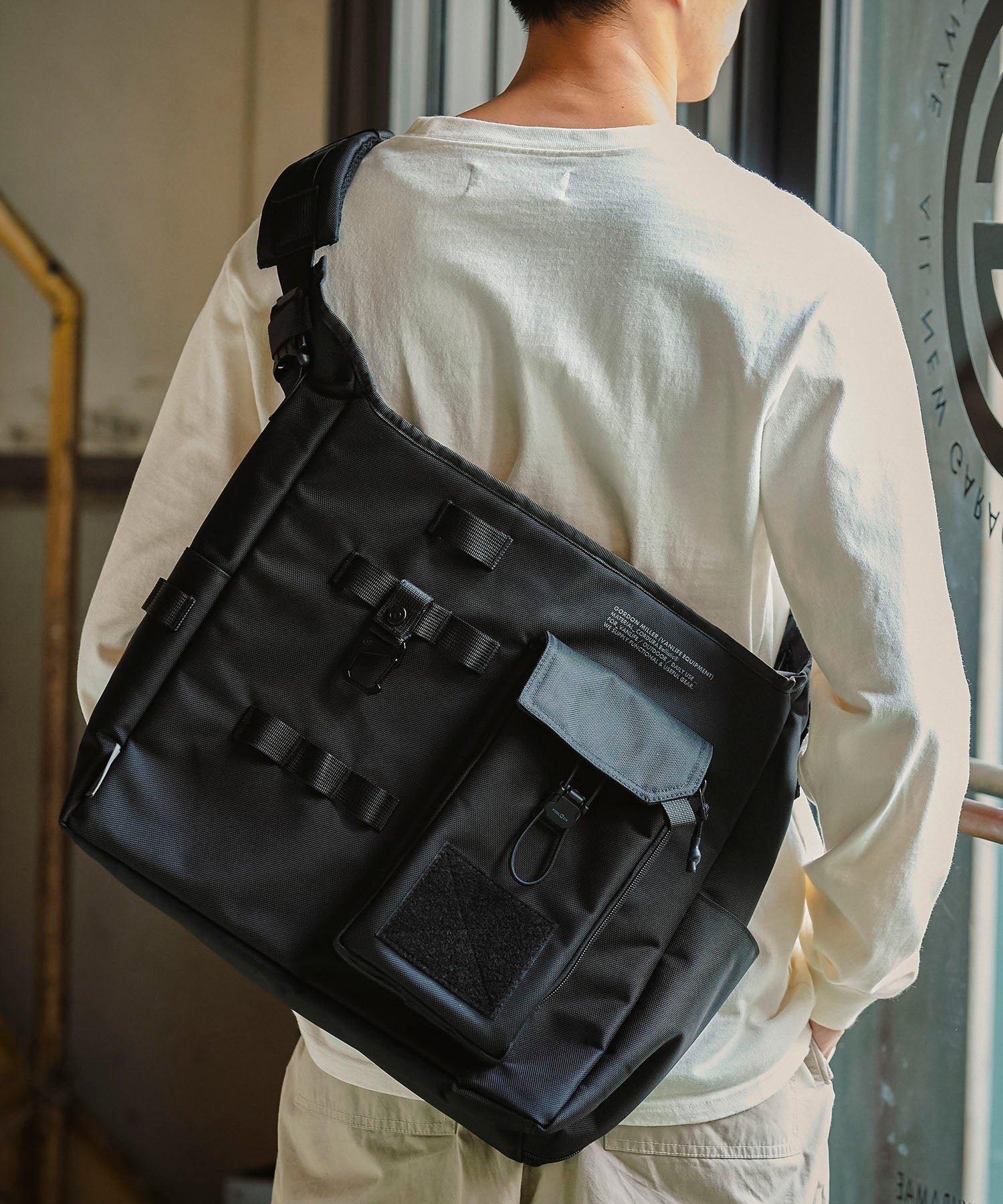 バンライフ　イクイップメント　拡張　バッグ　メッセンジャー　コーデュラ　バリスティック　リュック　メンズ　ショルダー